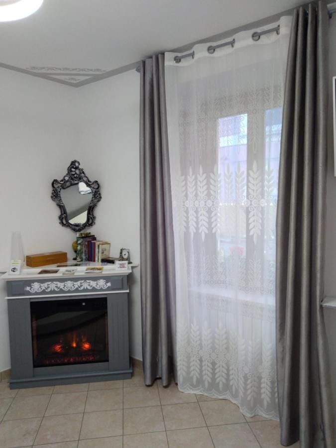ל'אקווילה B&B Regina Margherita מראה חיצוני תמונה