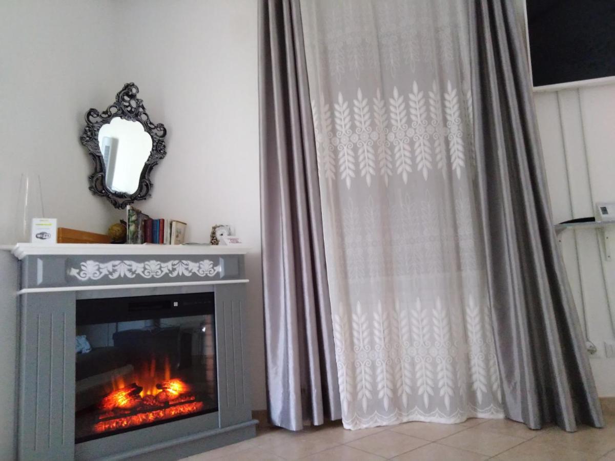 ל'אקווילה B&B Regina Margherita מראה חיצוני תמונה