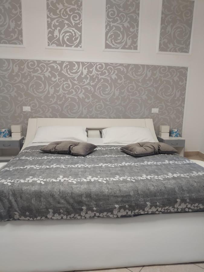 ל'אקווילה B&B Regina Margherita מראה חיצוני תמונה